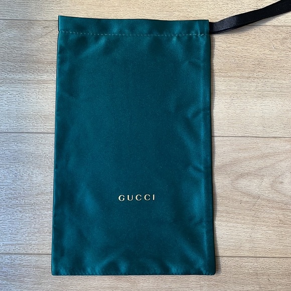 Gucci Case - Picture 5 of 7